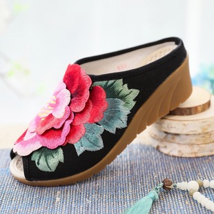 Slippers Summer New Three-dimensional Embroidered Fish Mouth High Wedge Slippers Women's Embroidered Cloth Shoes