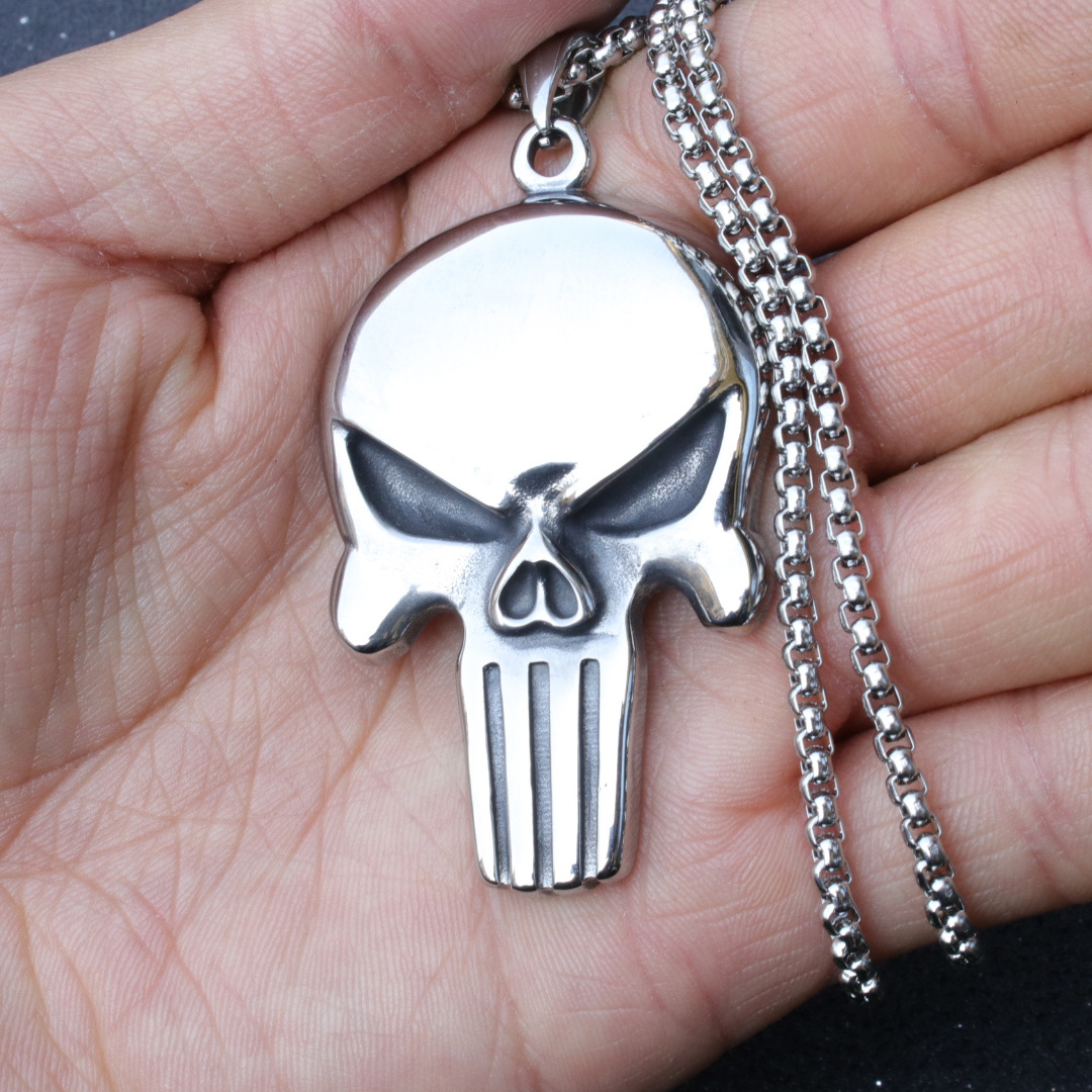 Comercio exterior joyería al por mayor de Europa y América retro punk cráneos hombres de acero de titanio colgante de acero inoxidable collar