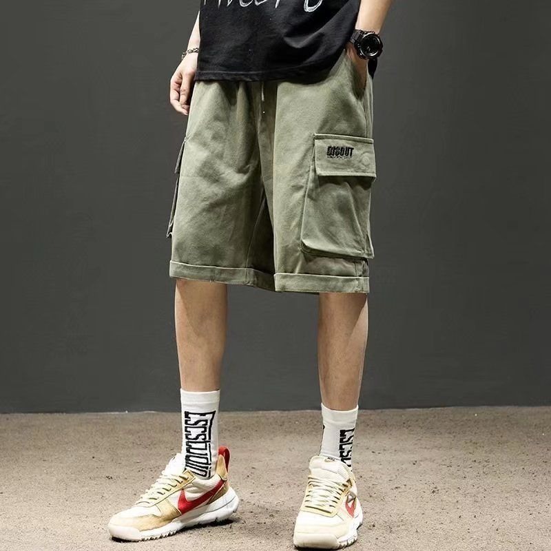 Nuevos pantalones cortos de herramientas de moda para hombres, pantalones de moda japoneses de verano, pantalones de cinco puntos sueltos de gran tamaño para hombres