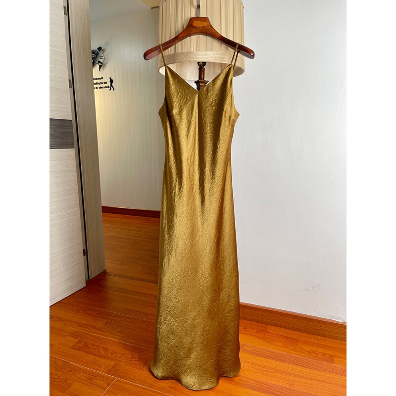 Gold acetate suspender skirt long fashionable western style texture pleated V-neck high waist slimming dress drape