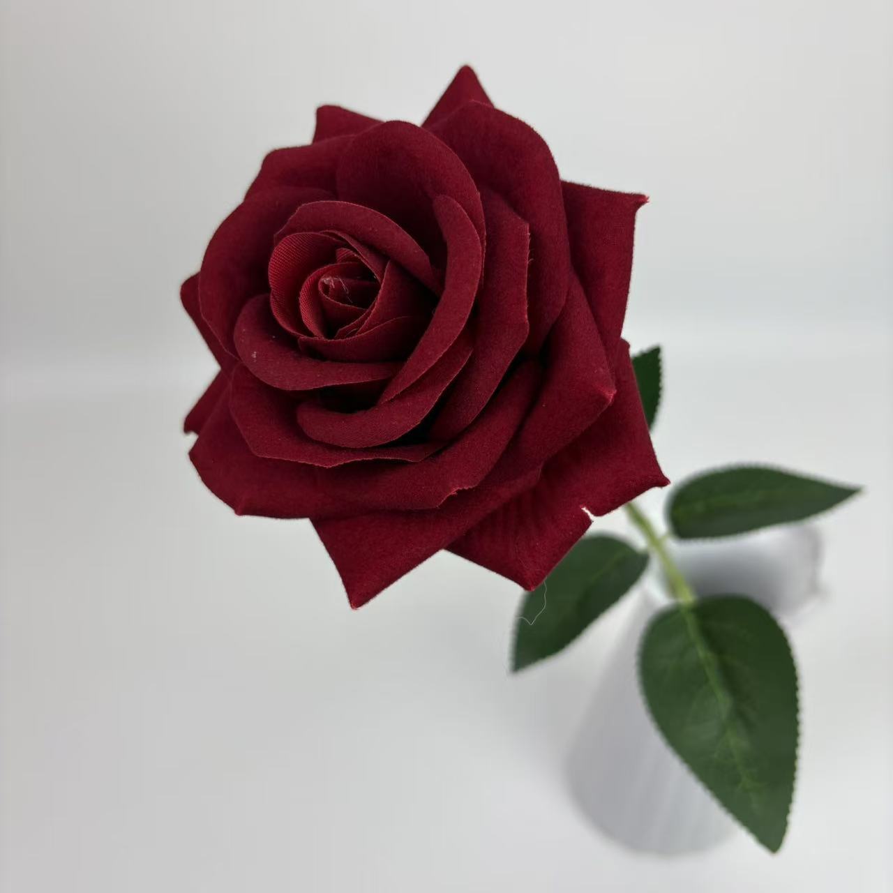 Simulación de una sola tela de terciopelo gran cuerno Mei en el hogar decoración de boda decoración de fotografía de San Valentín decoración de pared de flores