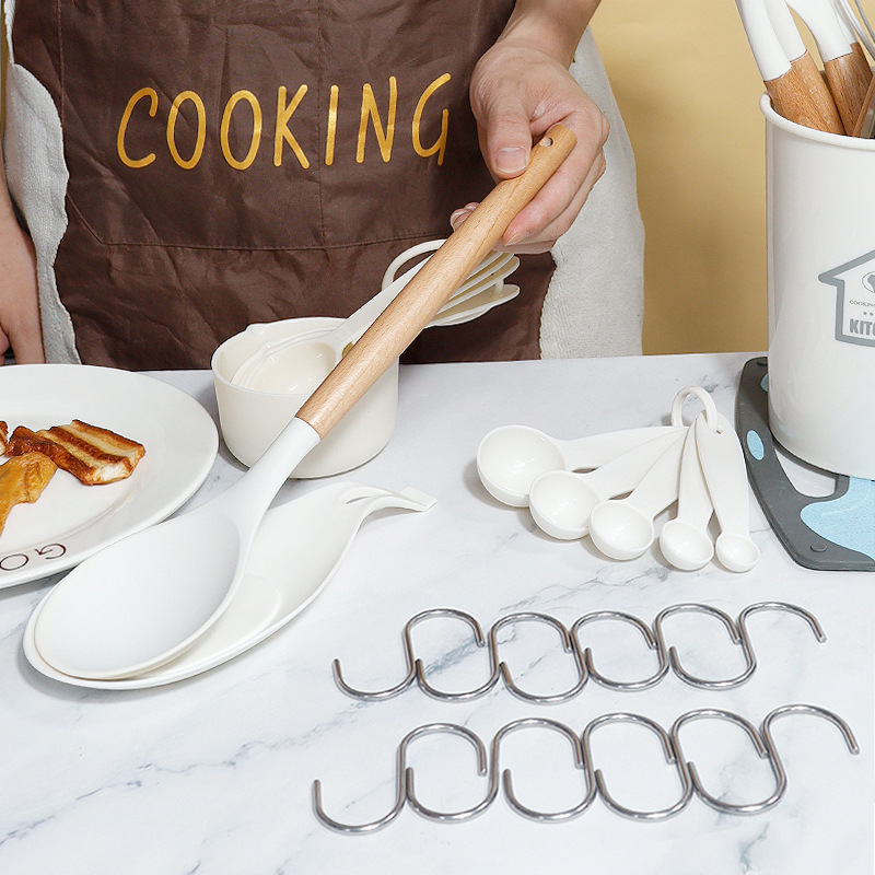 Amazon spoiler de silicona cuchara de sopa juego de 44 piezas sartén antiadherente pala de silicona resistente a altas temperaturas juego de utensilios de cocina de silicona al por mayor