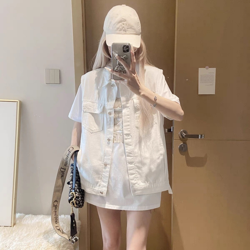 2025 New Denim Vest for Women, Summer Outerwear, Loose Spring and Autumn European Style Trendy Sleeveless Jacket, Summer Outerwear Vest