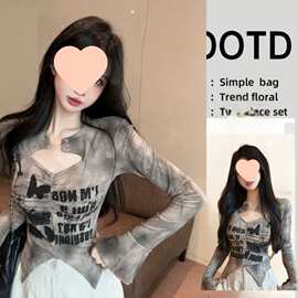 美式复古字母印花长袖恤打底衫女秋冬季开叉设计感收腰短款上衣