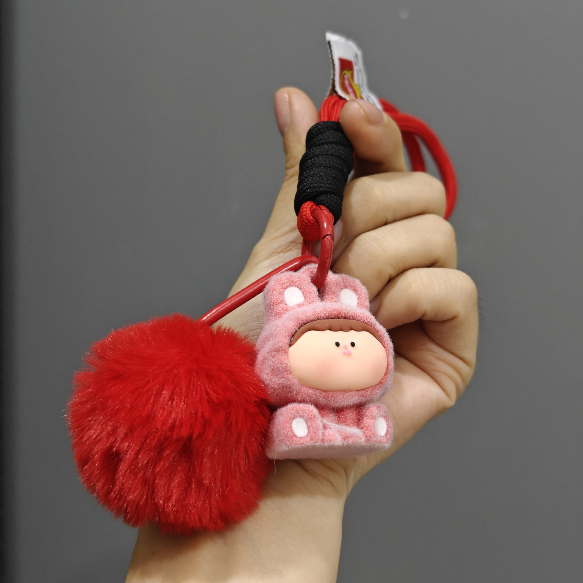 Caricatura floc amarelis llavero de automóvil pareja colgante bolsos creativos colgar garra máquina regalos al por mayor