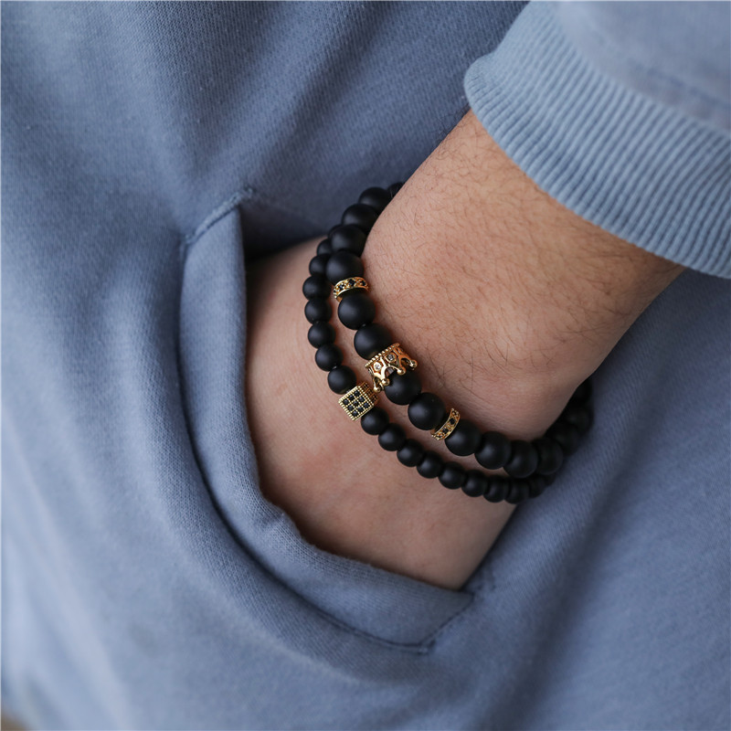 Black Frosted Stone Beads Crown Dice Bracelet display picture 6