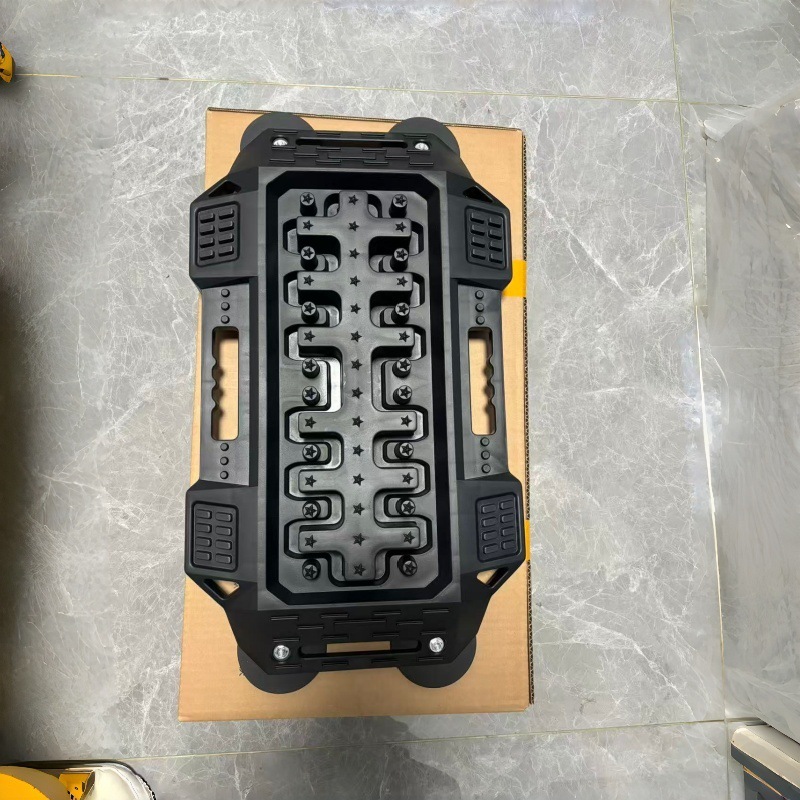 Off-Road Tire Anti-Skid Magnetic Rescue Board for Mud, Snow, and Sand; Emergency Self-Rescue Board for Vehicle Breakdowns; Self-Driving Rescue Vehicle-Mounted Device
