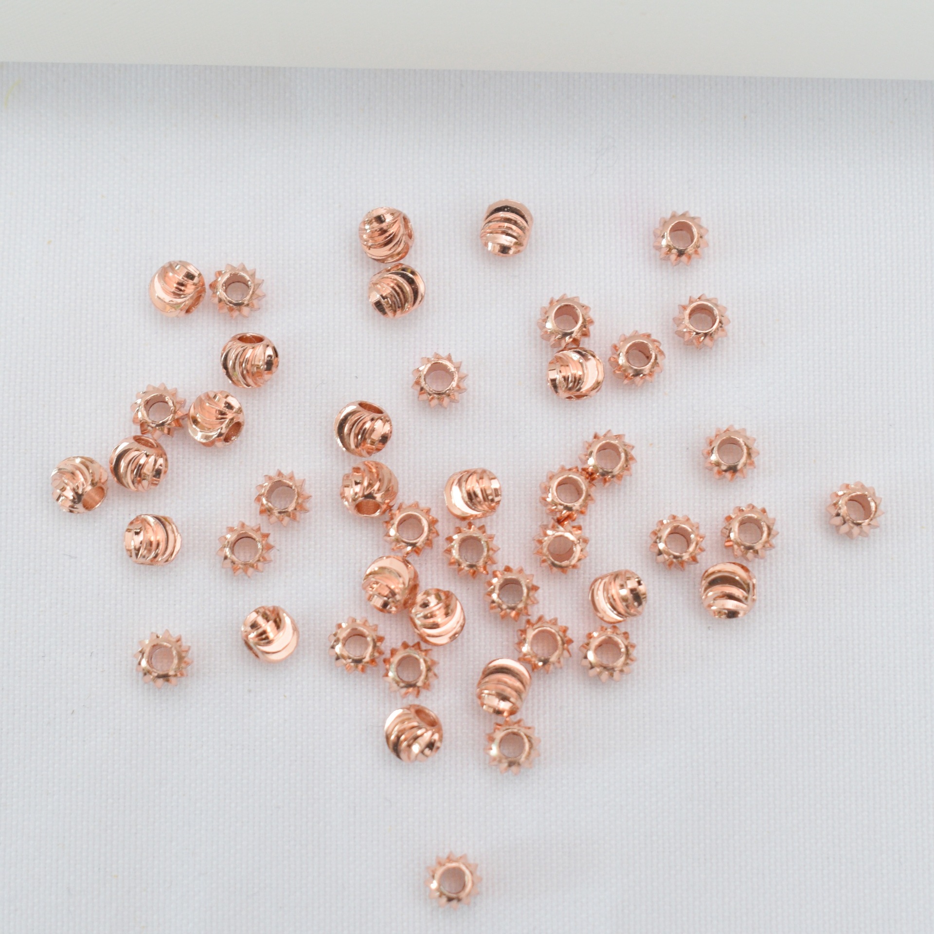 Jewelry Accessories Classification 100 PCS/Package Quantity 100 PCS/Package Copper Geometric Polished Jewelry Accessories Beads