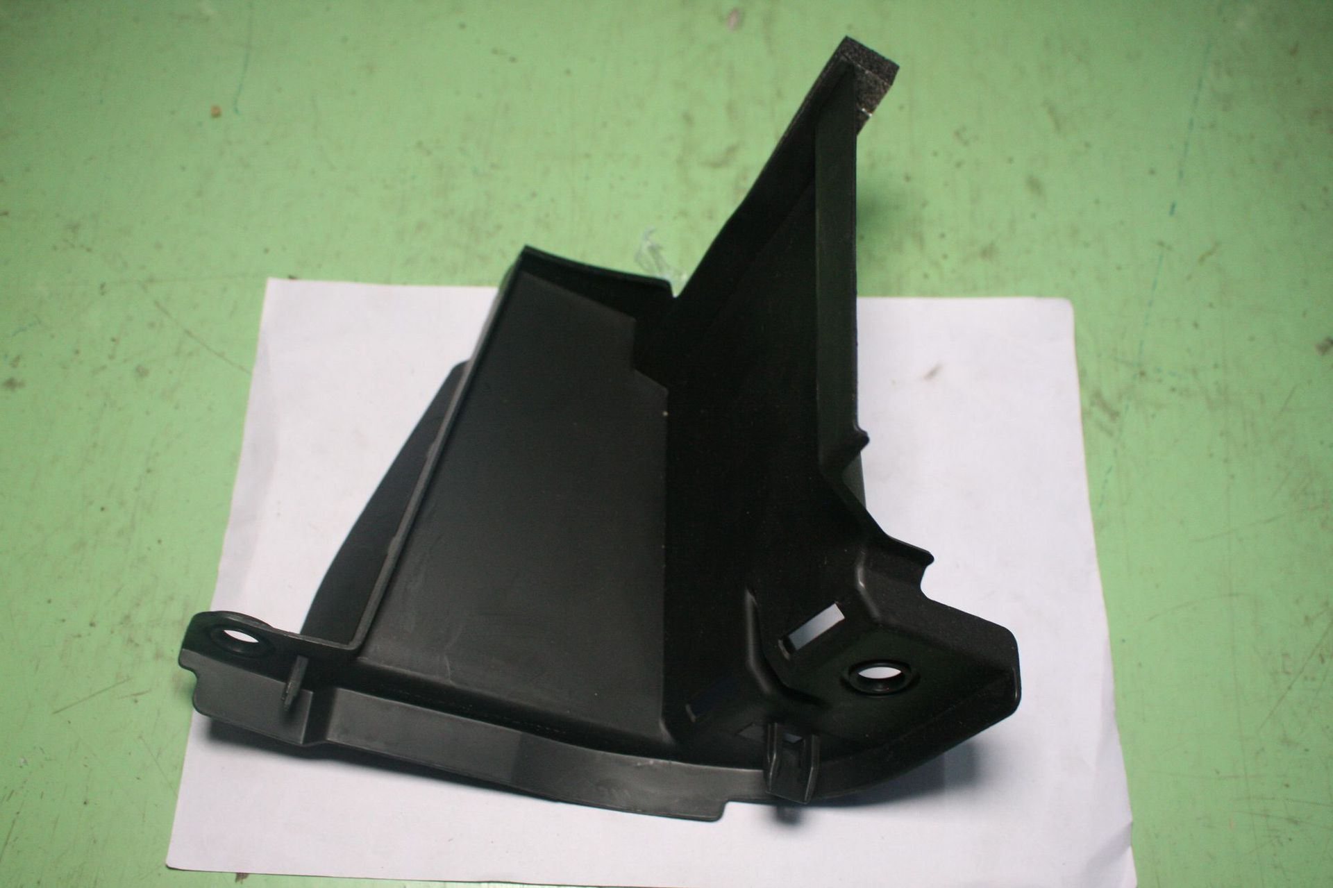 KD5H-50-1U1 KD5H-50-1V1 适用于马自达CX5 2018款 水箱下护板