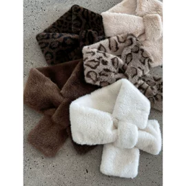 连衣裙;女式衬衫;女式针织衫