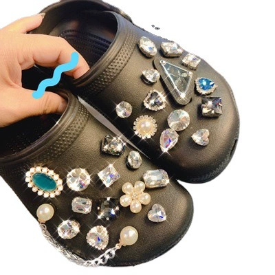 Design metal chain, footwear buckle, shoes from pearl, trend decorations