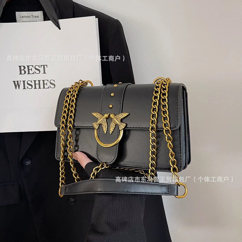 One-Shoulder Bag, Trend Universal Design, Chain Strap, Gold-Tone Hardware, Multi-Color