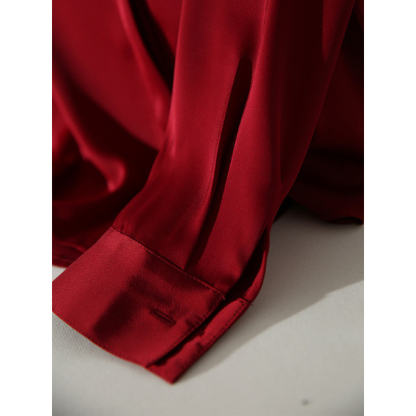 Red shirt