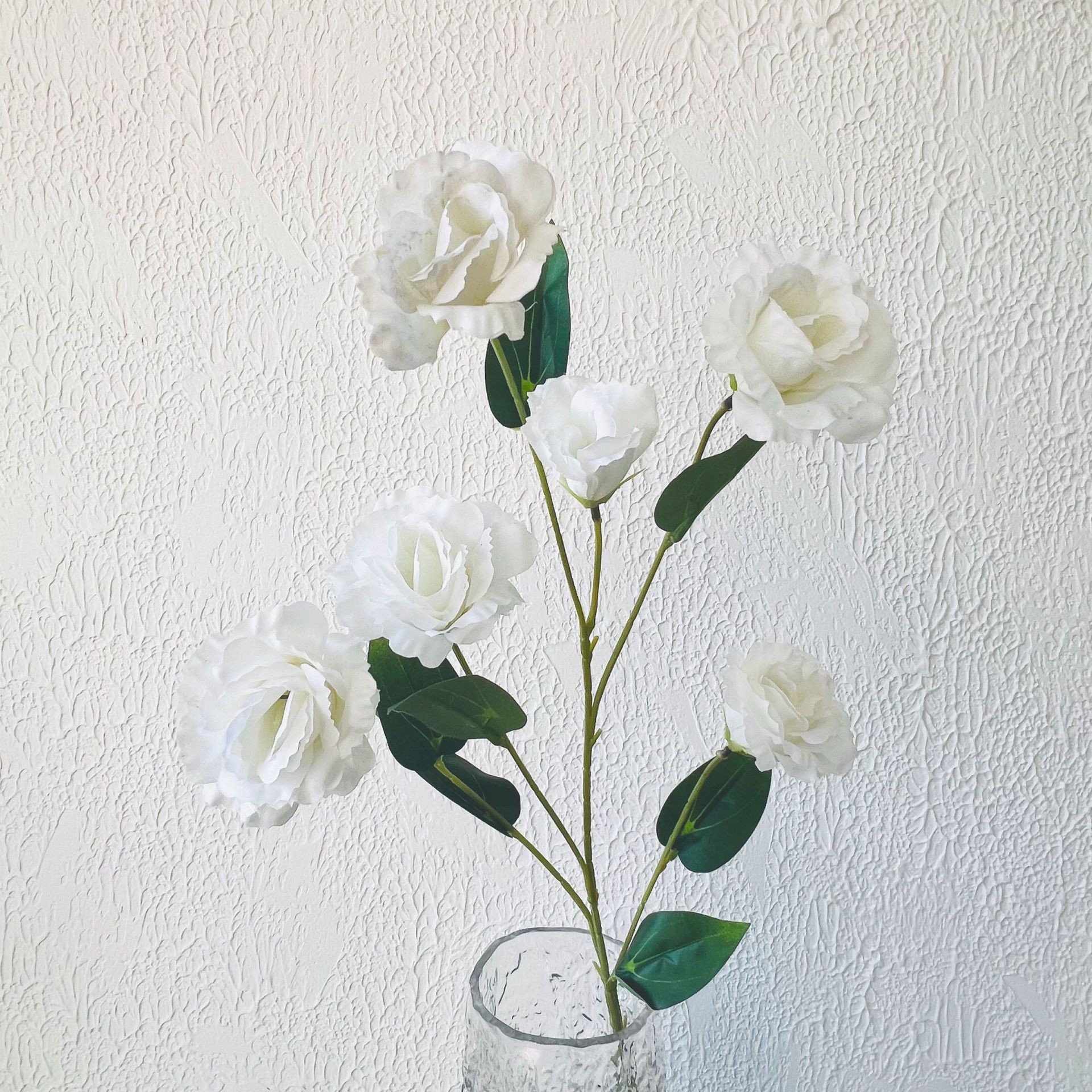 Flores falsas blancas Flores artificiales Flores para bodas Auditorio de bodas Decoración del hotel Techo artificial Flores artificiales Flores falsas