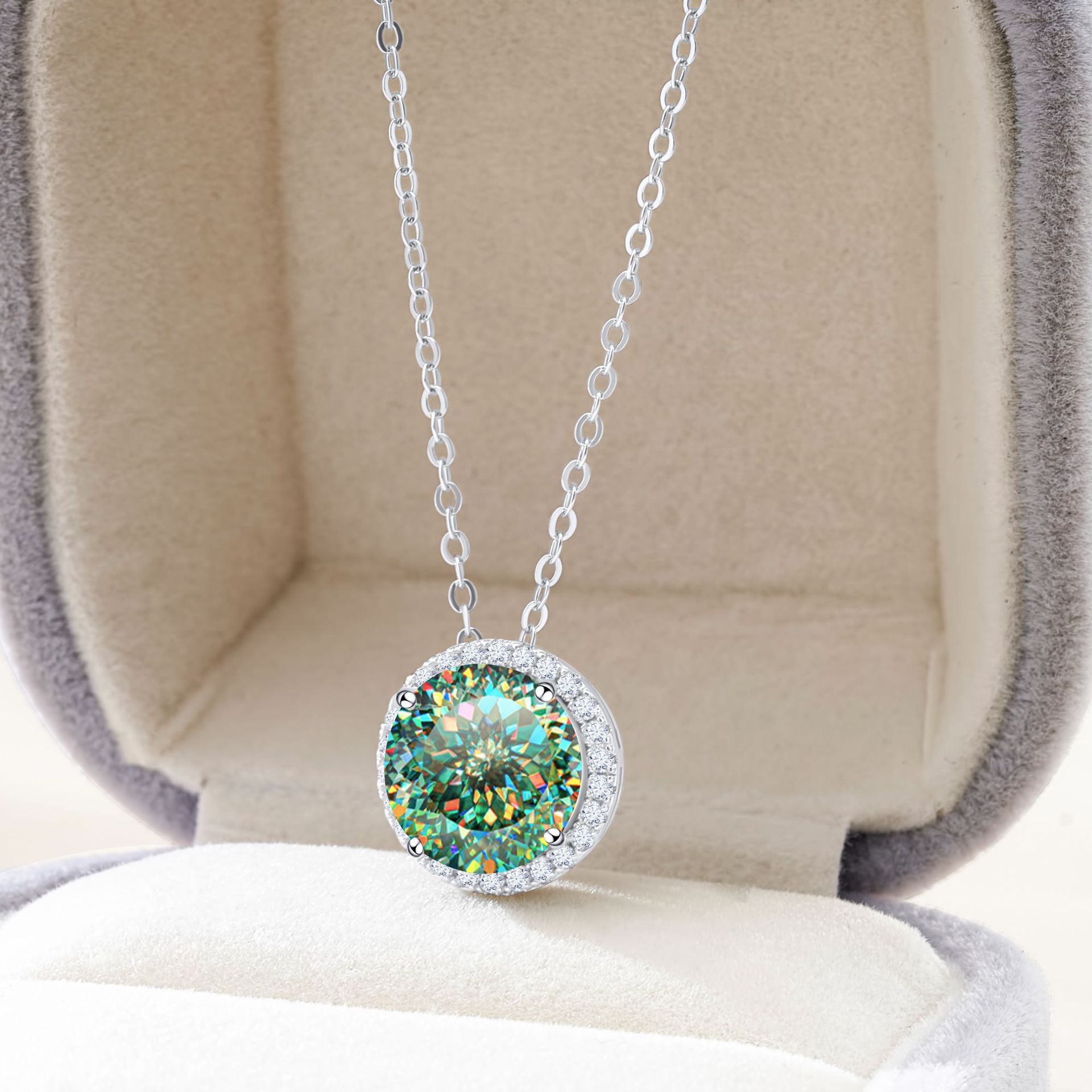 2022 nuevo S925 plata 5 quilates rosa ocho corazones ocho flechas cortar collar de piedra de moissan entrega cadena