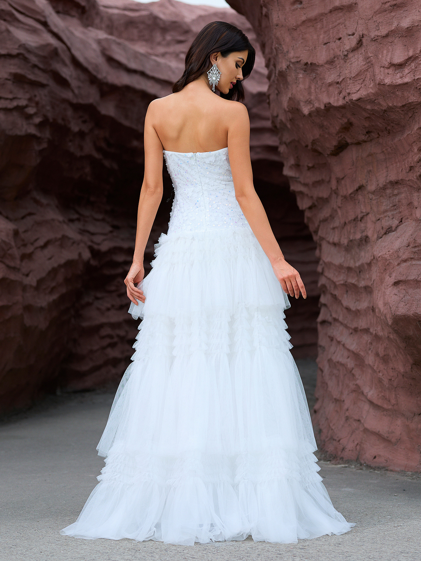 Tube Top Elegant Graceful Wedding Dress Long Mesh Tiered Dress Wedding Evening Gown