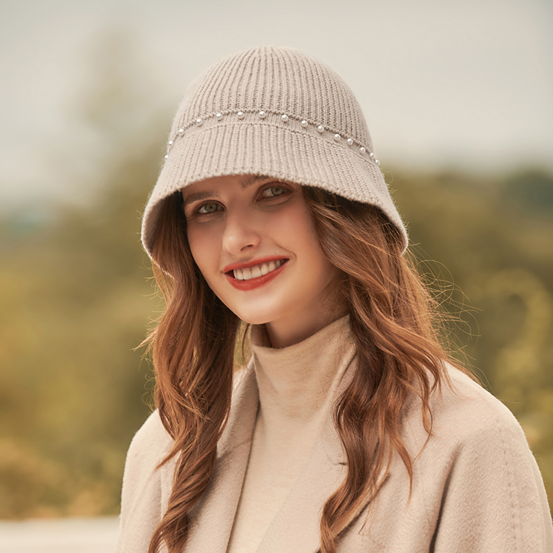 Carefully Selected Quality Goods: Knitted Wool Bucket Hat for Women, Thickened for Large Heads, British Style Winter Hat, Ear-Protecting Pullover Hat, Fresh and Sweet