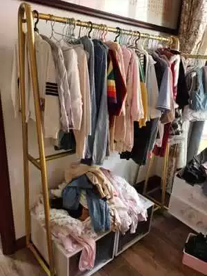 Double-layer wedding dress, stand, hanger, suit
