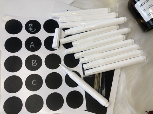 Erasable whiteboard marker with white LED light, liquid chalk, water-based, dust-free blackboard marker, glass acrylic pen