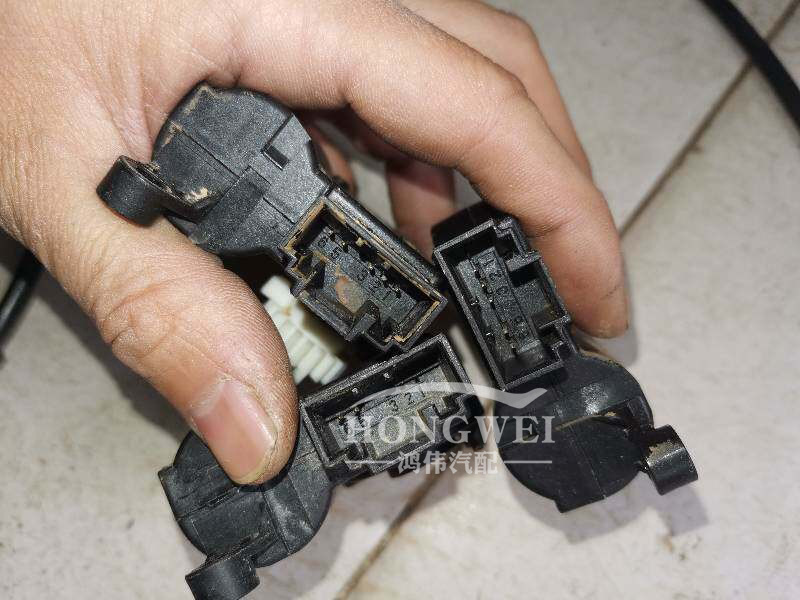 Suitable for 14 Models of Volkswagen Golf Mqb (5g) Air Conditioning Duct Motor, Heating and Cooling Internal and External Circulation Conversion Motor