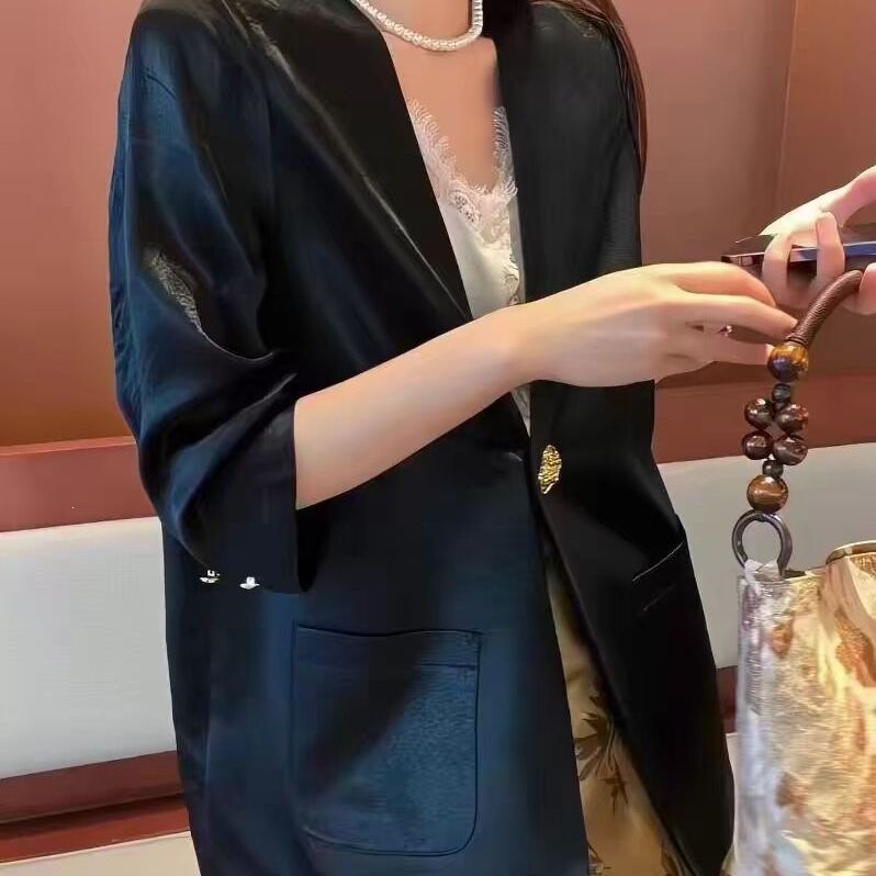 Thin Suit Jacket for Women, New Summer Style, Stylish and Loose-Fitting, Three-Quarter Sleeve Satin Suit Top for Women, New Product