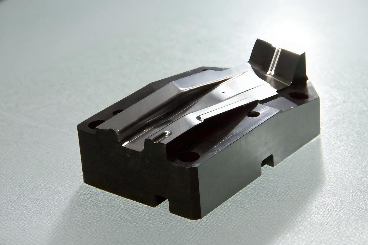 汽车模具、家电模具