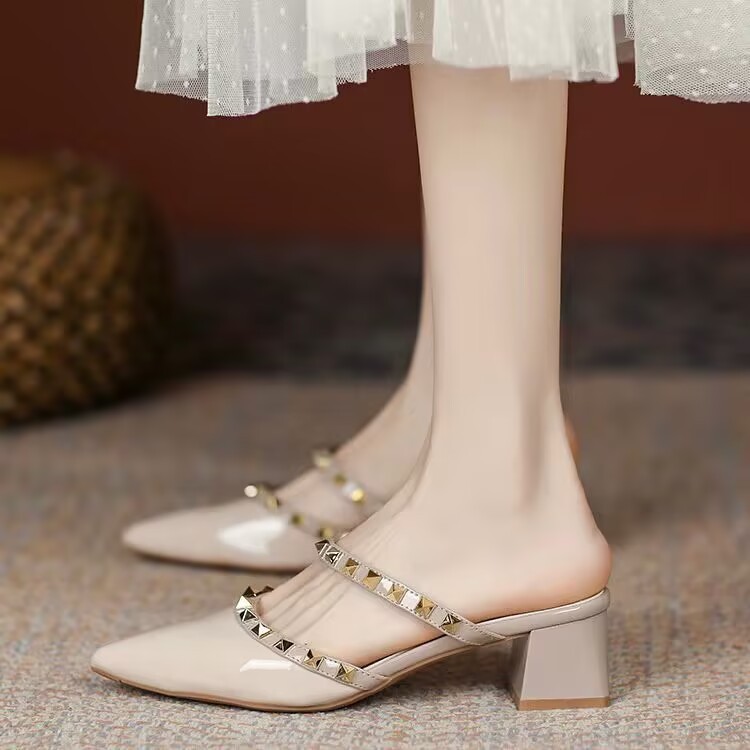 Ventas transfronterizas de remaches metálicos puntuales zapatos de talón grueso verano al aire libre usa moda europea y americana sexy zapatillas de talón alto image 4