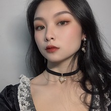 �͹���Ůchoker��ɫ���Ľz�q朗l �쉋���i����i�Ů