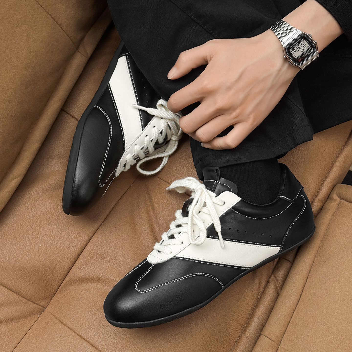 Fashionable casual footwear for leisure