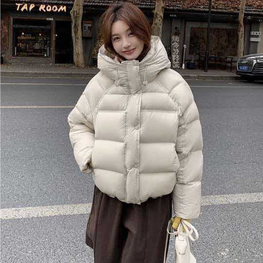 Women's short puffer down jacket, 2026 winter new model, 90% white duck down, thickened and warm, cloud-like fluffy coat Women's short puffer down jacket, 2026 winter new model, 90% white duck down, thickened and warm, cloud-like fluffy coat