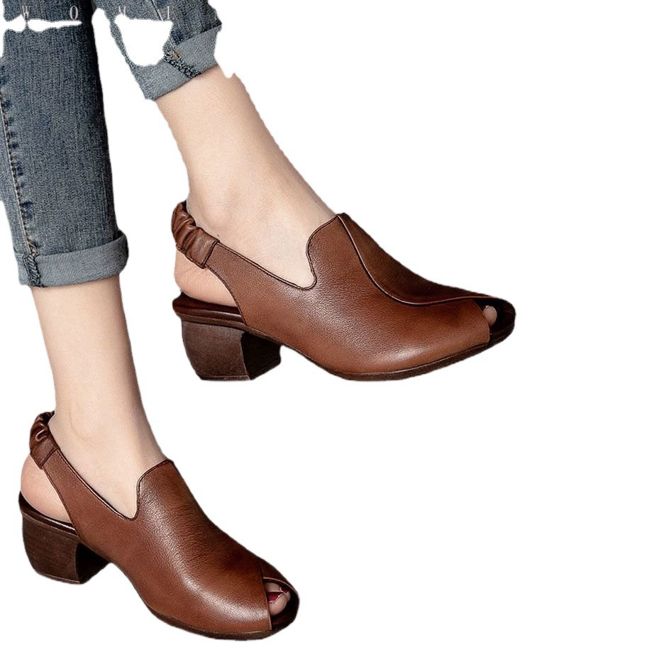 Сандалии с ремешком на спине, женские летние новые ретро-коричневые туфли с рыбьим носком в британском стиле на толстом каблуке, сандалии больших размеров для мам