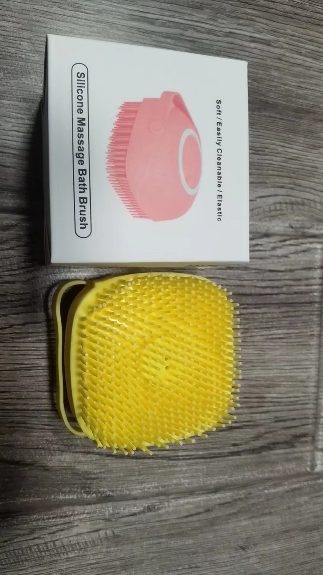 Cepillo de baño multifunción con dispensador de jabón