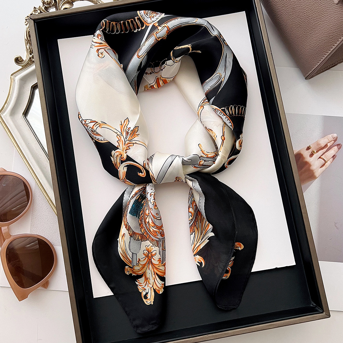 F1-A2A60688-1#흑백