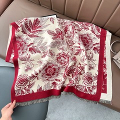 新款花朵仿羊绒围巾女秋冬季高级感双面休闲优雅披肩加厚保暖围脖