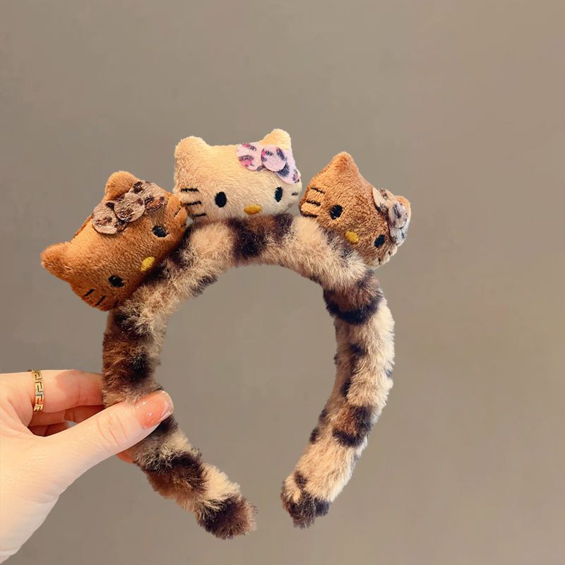 2024 nuevo lindo gato kt presión cabello lavado facial especial cabello de cabeza para mujeres de alto cráneo cabello de cabeza de cabeza de pelusa de otoño pasador de pelo