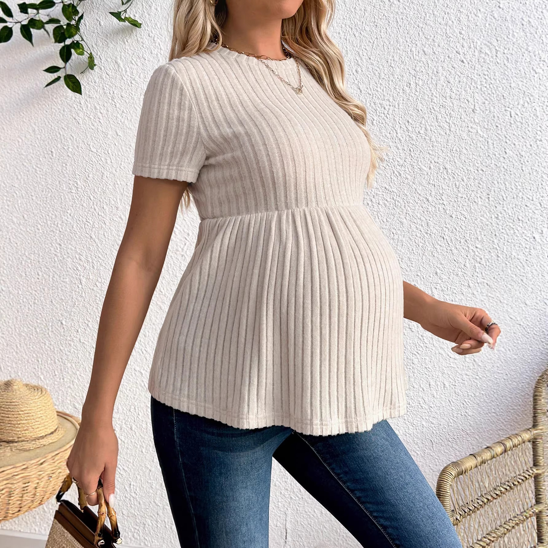2026 New Maternity Wear European and American Foreign Trade Independent Site Hot-Selling Round Neck Pullover Knitted Top Maternity Short-Sleeve T-Shirt
