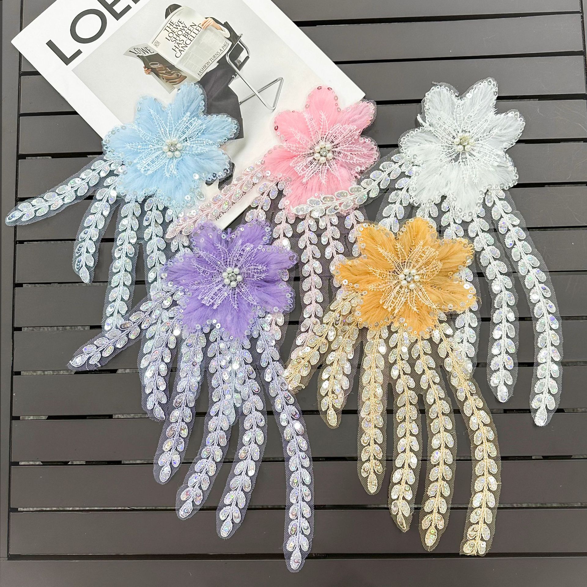Super inmortal flor tridimensional computadora bordada esquinilla clavos de flores de malla encaje vestido de boda accesorios