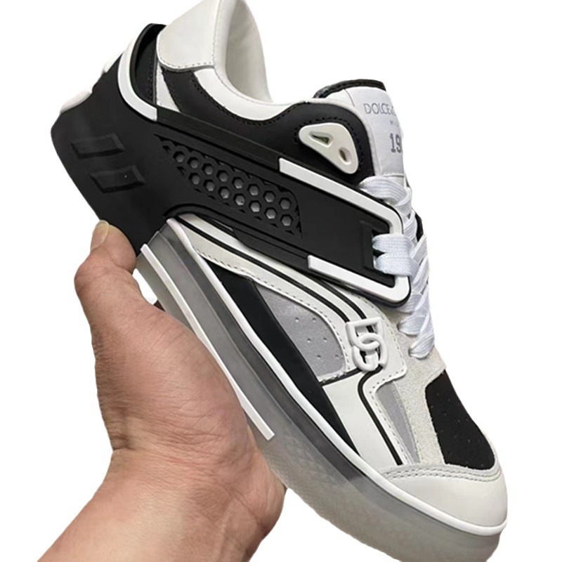 Zapatos deportivos casuales transpirables y perforados de moda coreana estilo DG, versión superior, para hombre, invierno 2025, zapatos blancos de moda europeos y americanos para mujer.