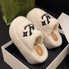 坡跟厚底毛毛拖鞋女外穿2025新款居家保暖高级感8cm增高字母棉拖