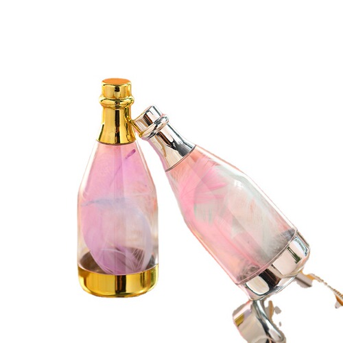 Factory direct sales champagne bottle wedding sugar box transparent small wine bottle wedding sugar box souvenir foreign trade candy box