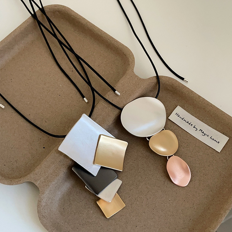 Exaggerated Geometric Colour-block Metal Rope Necklace For Women_voghion.com