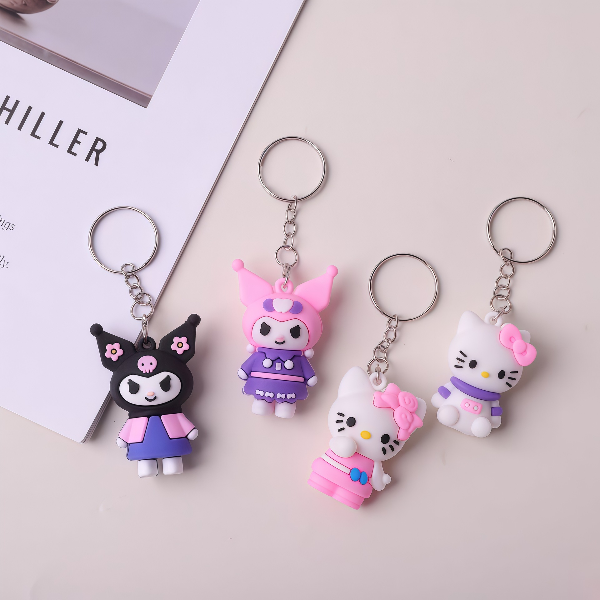 Inventario de dibujos animados llavero de goma blanda muñeca regalos bolsos lindos colgantes muñecas accesorios de souvenir fábrica al por mayor image 3