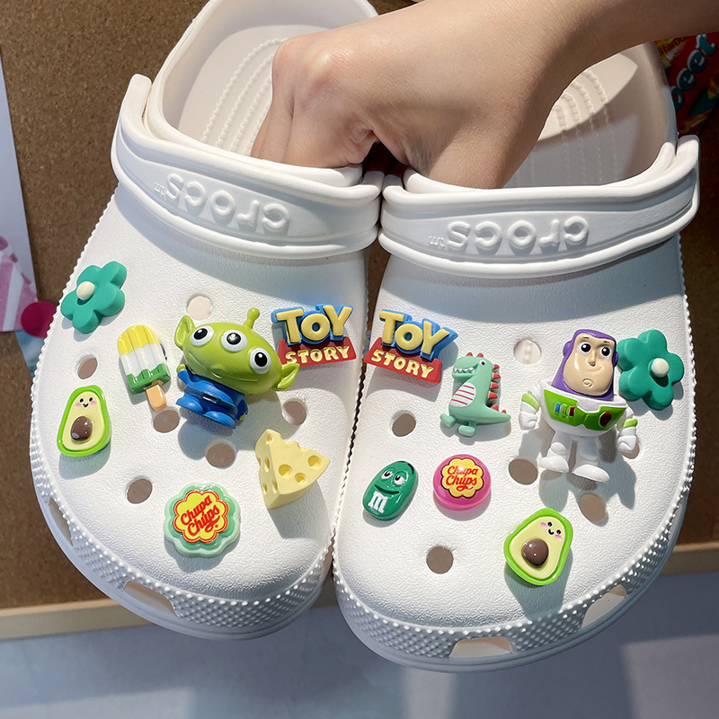 Cave Shoes Accessories Cartoon Doll Lightyear Three-eyed Shoe Buckle DIY Shoe Flower Accessories Decorative Buckle Removable Cave Shoes Accessories Cartoon Doll Lightyear Three-eyed Shoe Buckle DIY Shoe Flower Accessories Decorative Buckle Removable