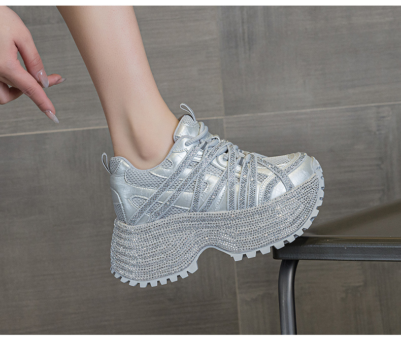Giày sneaker nữ đế dày phong cách dad shoes, gót 5 cm, đính đá lấp lánh — Đỏ 5052, Xám 5052, Be 5052 chi tiết 25