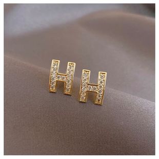 925��y����n��M�H��ĸС���¿�Ůʿ�߼��OӋ�r�ж�ᔶ�����l
