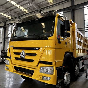 Sinotruk Howo 8X4 Weichai mühərrikli, sağ sükanlı mühəndislik özüboşaldan