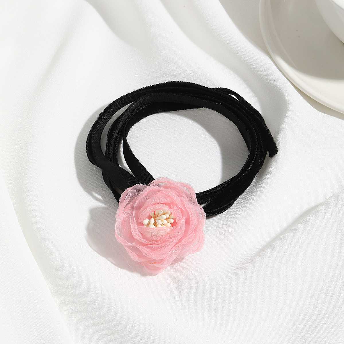 collana di fiori fantasma in vendita calda collana di rose in tessuto con fiori in pizzo collana di fiori_voghion.com