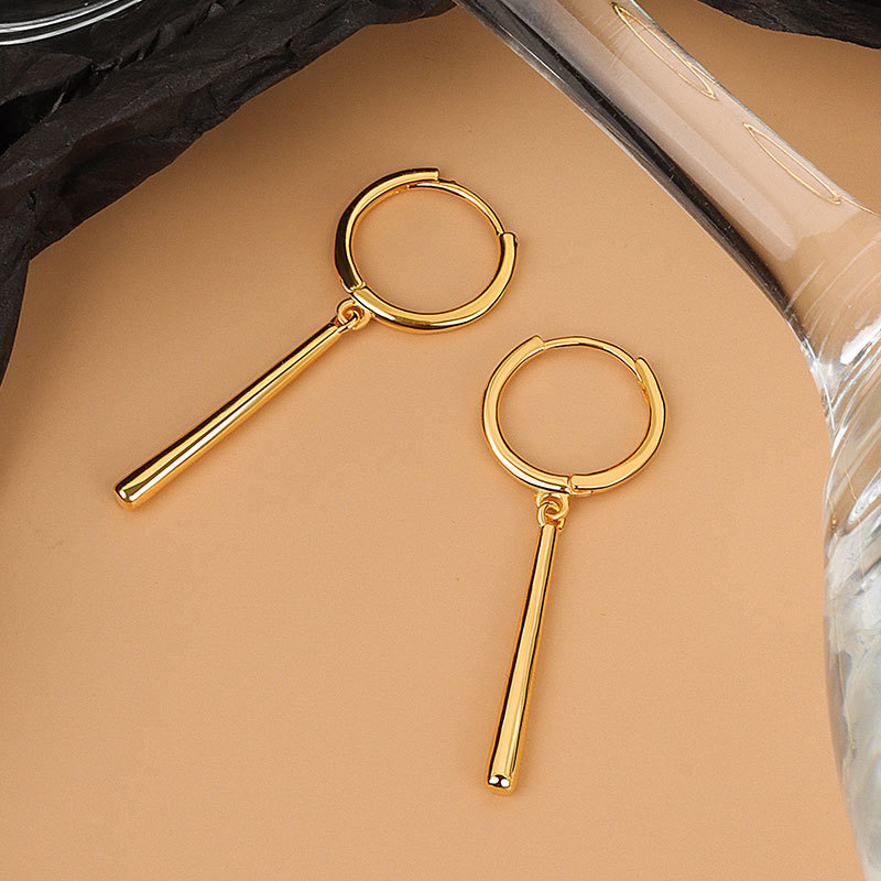 Золотой, длинный