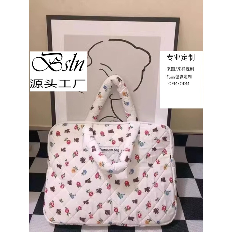 Cute and Fresh Korean Style Fashionable Thin Niche Quilted Laptop Bag Cartoon Handbag with Customized Logo