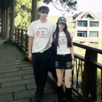Летняя футболка из чистого хлопка с короткими рукавами, одежда для пар, свободные нишевые топы в ленивом стиле для мужчин и женщин, студенческая модная классная униформа